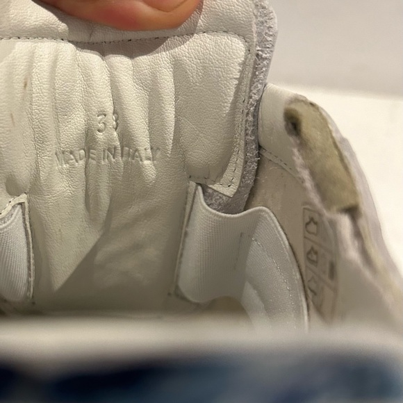 So cool new in box Martin Margiela blue and white leather print slides. Size 38 - Picture 8 of 12